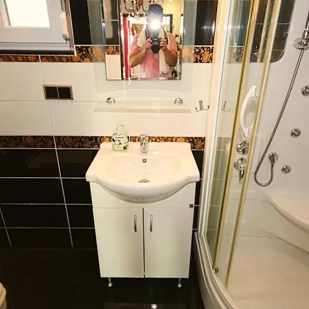 Luxus Pool Kestel 알란야