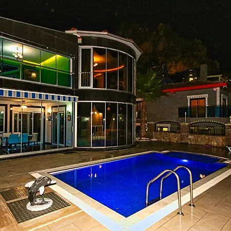 Luxus Pool Kestel 알란야