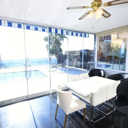 فيلة Luxus Pool Kestel